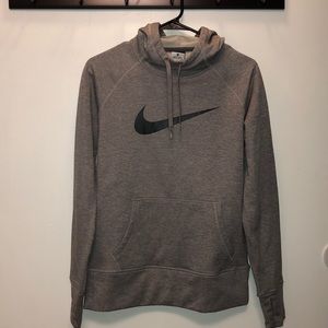 Nike therma sweater